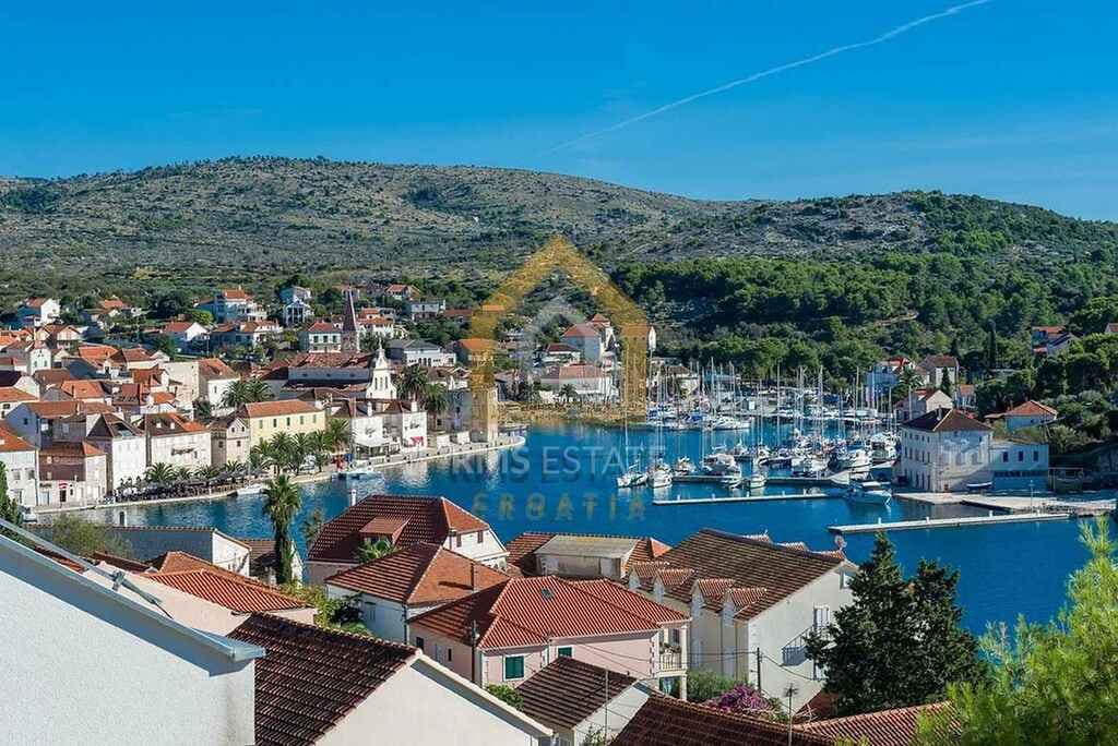 Dom - BRAČ